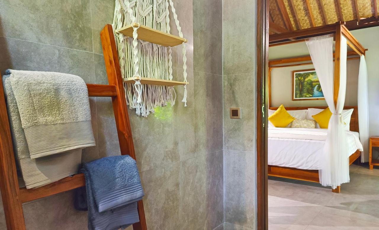 ホテル Dalai Tropical Kuta  エクステリア 写真