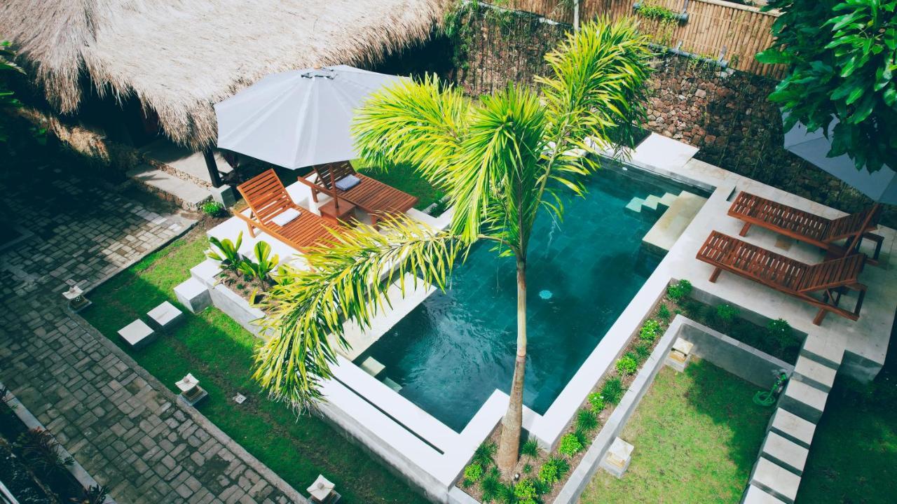 ホテル Dalai Tropical Kuta  エクステリア 写真