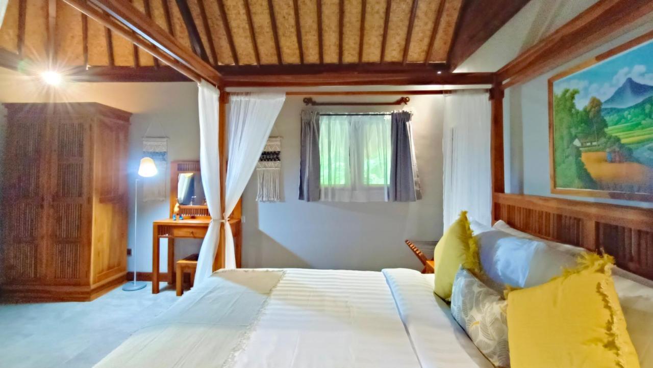 ホテル Dalai Tropical Kuta  エクステリア 写真