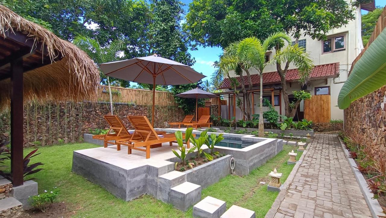 ホテル Dalai Tropical Kuta  エクステリア 写真
