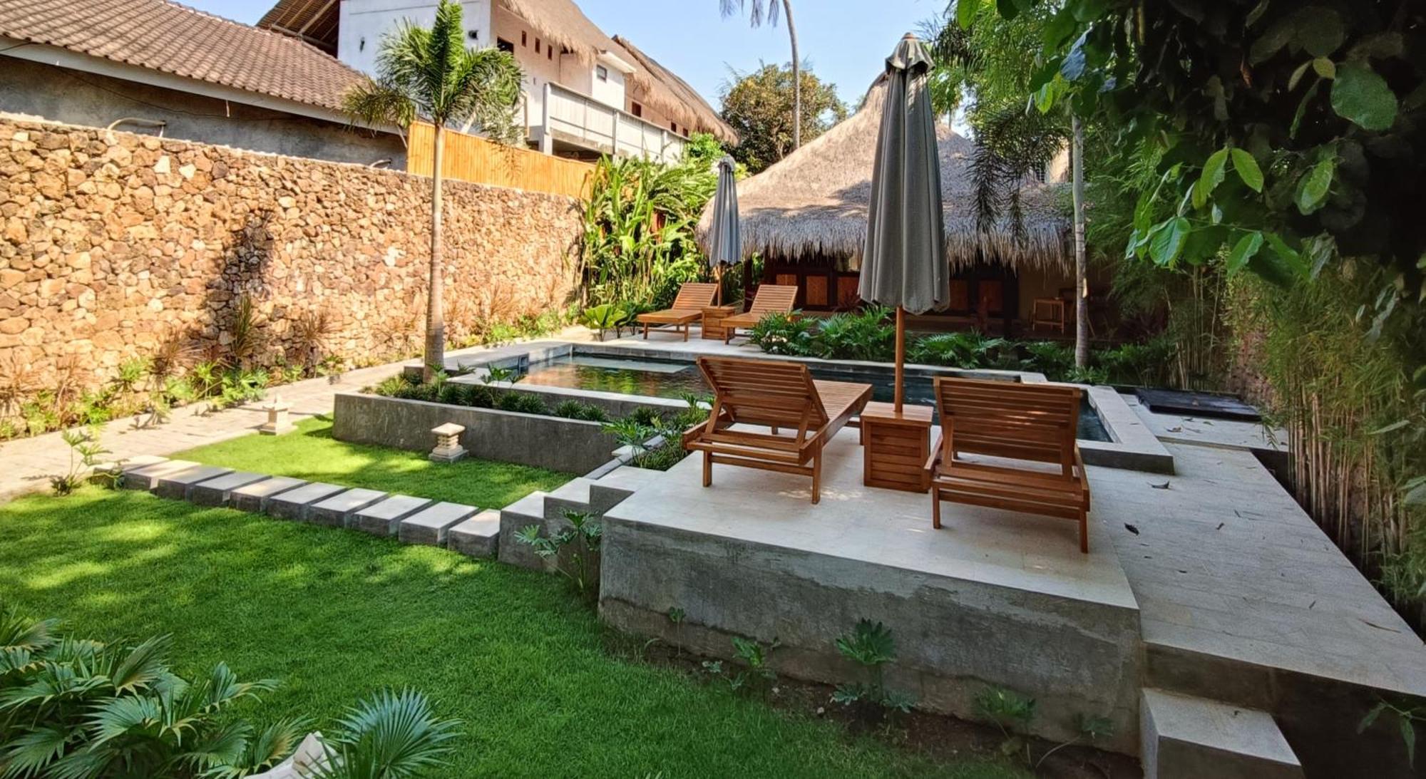 ホテル Dalai Tropical Kuta  エクステリア 写真